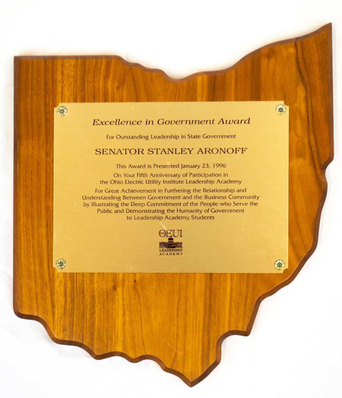 Excellence in Government Award presented to Senator Stanley Aronoff