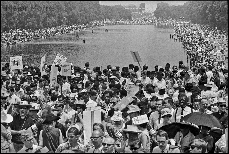 Crowd around Reflecting Pool