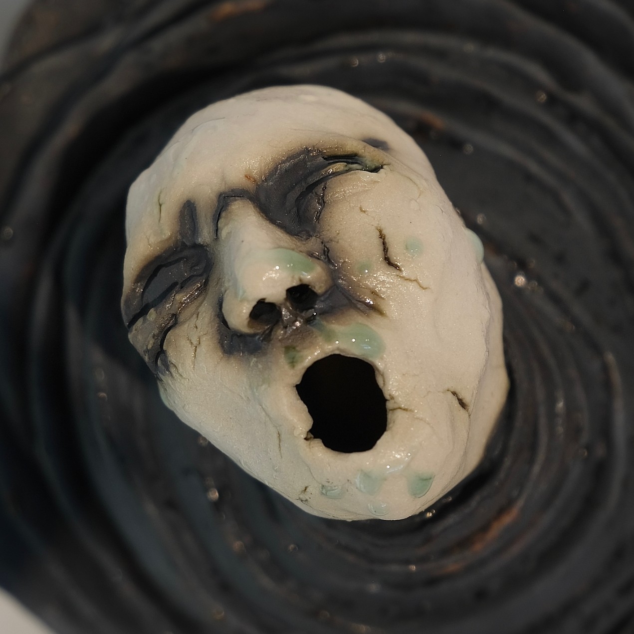 Stoneware and porcelain whistle