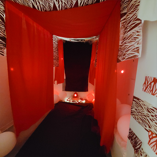 Dream Scene Side Shows